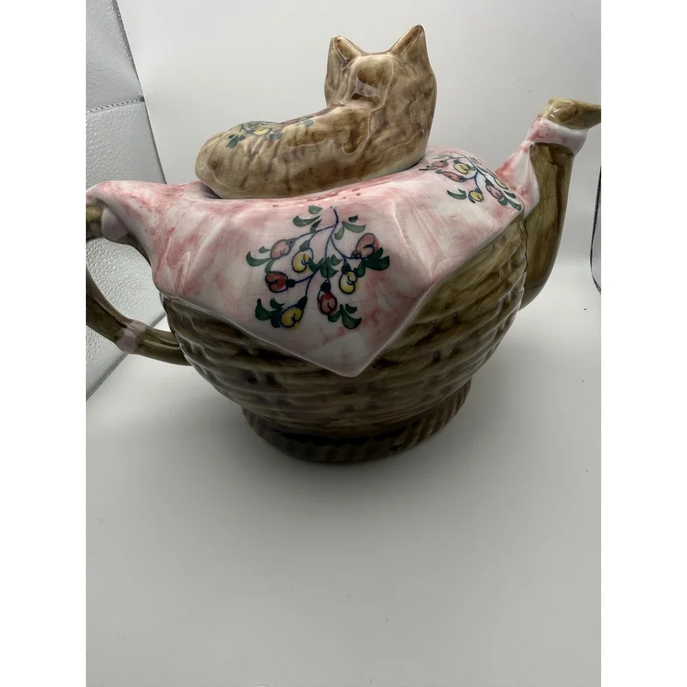 Vintage Handcrafted Thailand Cat in Basket Ceramic Teapot Pink Floral Blanket